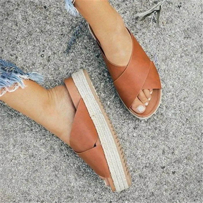 Sandales d'été - soft platform flip flops