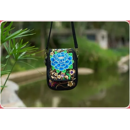 Embroidery - Floral - Shoulder bagsTassen
