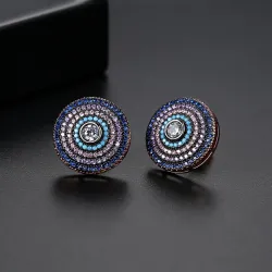 Boucles d'oreilles rondes élégantes avec des cristaux