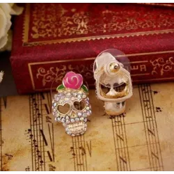 Crystal skull with rose - small earringsEarrings
