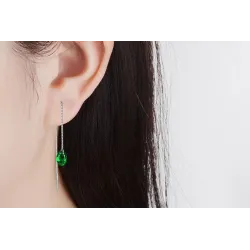 Boucles d'oreilles en argent avec zircone verte