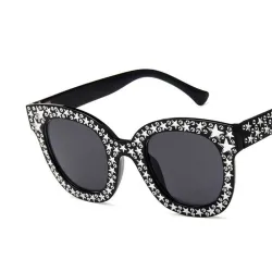 Lunettes de soleil rétro - avec des cristaux - UV400