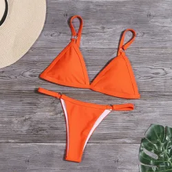 Sexy bikiniset - lage taille - met decoratieve metalen ringenBadkleding