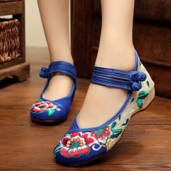 Chinese style sandals - canvas shoes with buckle - embroidered hibiscus flowers