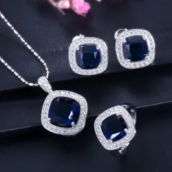 Elegante sieradenset - ketting / oorbellen / ring - met saffier - sterling zilverHalskettingen