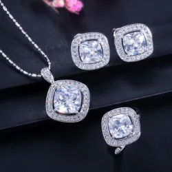 Elegante sieradenset - ketting / oorbellen / ring - met saffier - sterling zilverHalskettingen