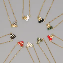 Collier élégant avec un cœur de perles colorées
