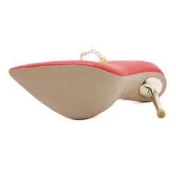 Elegant high heel pumps - with a metal ankle chain