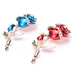 Luxurious brooch with double crystal roseBrooches