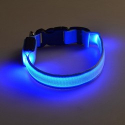 LED hondenhalsband - lichtgevend / knipperend - veiligheidsnachtwandelingHalsbanden en Lijnen