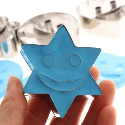 Koekjesvorm - smiley - konijntje / auto / bootje - roestvrij staal - 4 stuksBakvormen