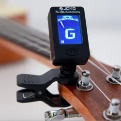 Universele gitaartuner - digitale clip - draaibaar - ingebouwde batterijGitaar