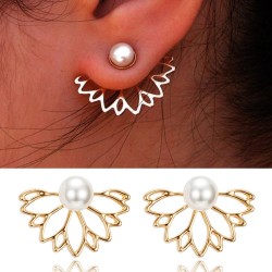 Flower shaped stud earrings - with crystals / pearlsEarrings