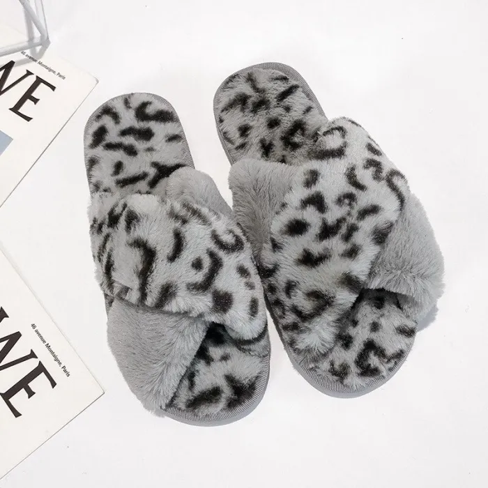 Zachte pluche pantoffels - gekruiste strepen - luipaardprintSchoenen