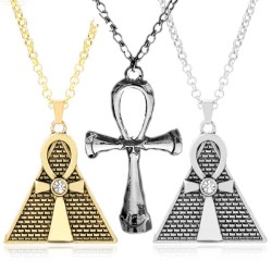 Pyramide égyptienne / pendentif croix - avec collier
