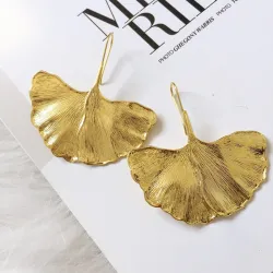 Gouden oorbellen in de vorm van bladeren - metaalOorbellen