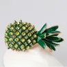 Broche élégante avec ananas en cristal vert