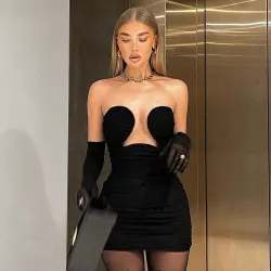 Sexy mini-jurkje - strapless - mouwloos - gedrapeerd designJurken
