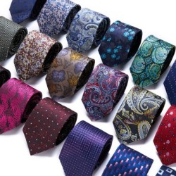 Cravate en soie à la mode