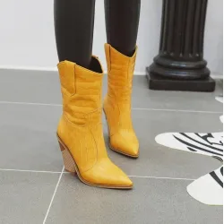 Stijlvolle leren laarzen - halve kuitlengte - dikke sleehak - cowboystijlLaarzen