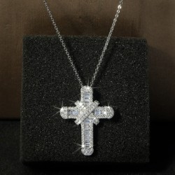 Collier en argent luxueux - pendentif croix en cristal blanc