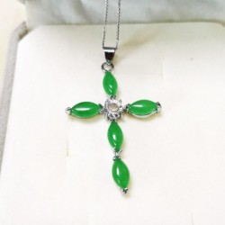 Collier en argent - pendentif croix émeraude jade vert - argent sterling 925