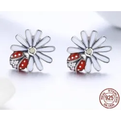 Witte margriet / kristallen lieveheersbeestje oorbellen - 925 sterling zilverOorbellen