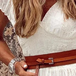 Robe longue élégante - dentelle brodée évidée - manches courtes