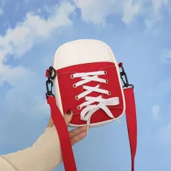 Petit sac à bandoulière en toile - forme chaussure