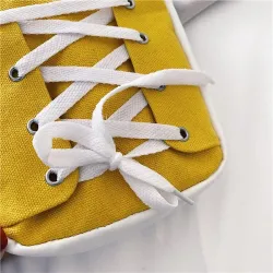 Petit sac à bandoulière en toile - forme chaussure