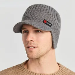 Warme winter gebreide muts - met vizier / oren beschermingHoeden & Petten