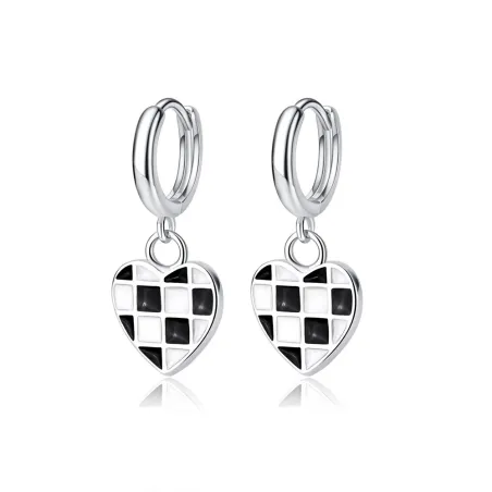 Boucles d'oreilles rondes avec coeur à carreaux suspendus