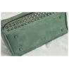 Vintage tas van nubuckleer met klinknagels / pom pom van bontTassen