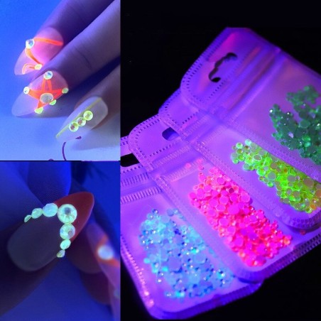 Cristaux lumineux - décoration d'ongles en strass - tailles mixtes