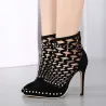Bottines à talons hauts - design découpé - avec rivets / fermeture éclair