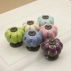 Poignée de meuble en céramique - boutons en forme de citrouille