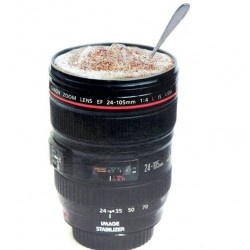 Mug à café en plastique - design lentille d'appareil photo - 420 ml