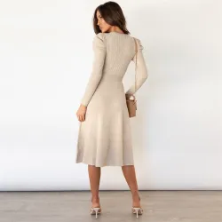 Elegante gebreide jurk - lange mouw - tailleriemJurken