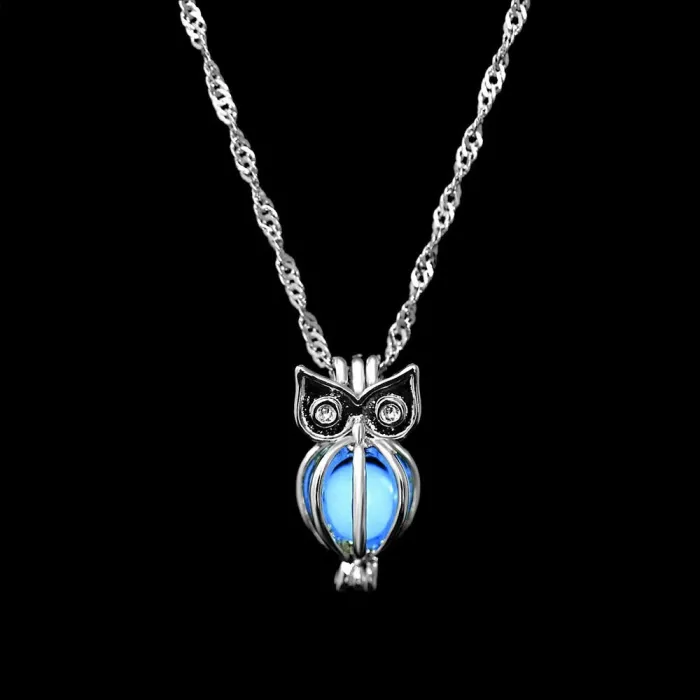 Silver necklace with fluorescent owlNecklaces