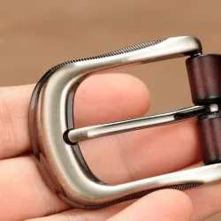 Ceinture en cuir véritable sculpté - avec une boucle en métal