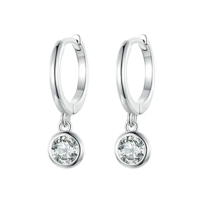 Oorringen met rond wit kristal - 925 sterling zilverOorbellen