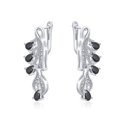 Boucles d'oreilles élégantes en argent - zircon blanc / cristaux noirs
