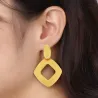 Geometric Gold Stud EarringsOorbellen