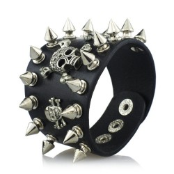 Gothic leather bracelet with skull & rivets - unisexArmbanden
