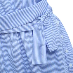 Plus de taille - robe rayée de l'épaule