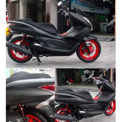 Moto - scooter - mat en vinyle noir