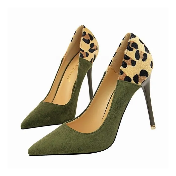 Pompes à talon haute Suede