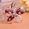 Broche fleur de cristal