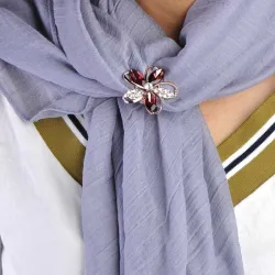 Broche fleur de cristal