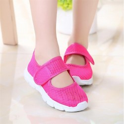 Soft breathable mesh shoes
